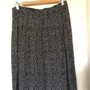 Midi skirt with slits on both sides